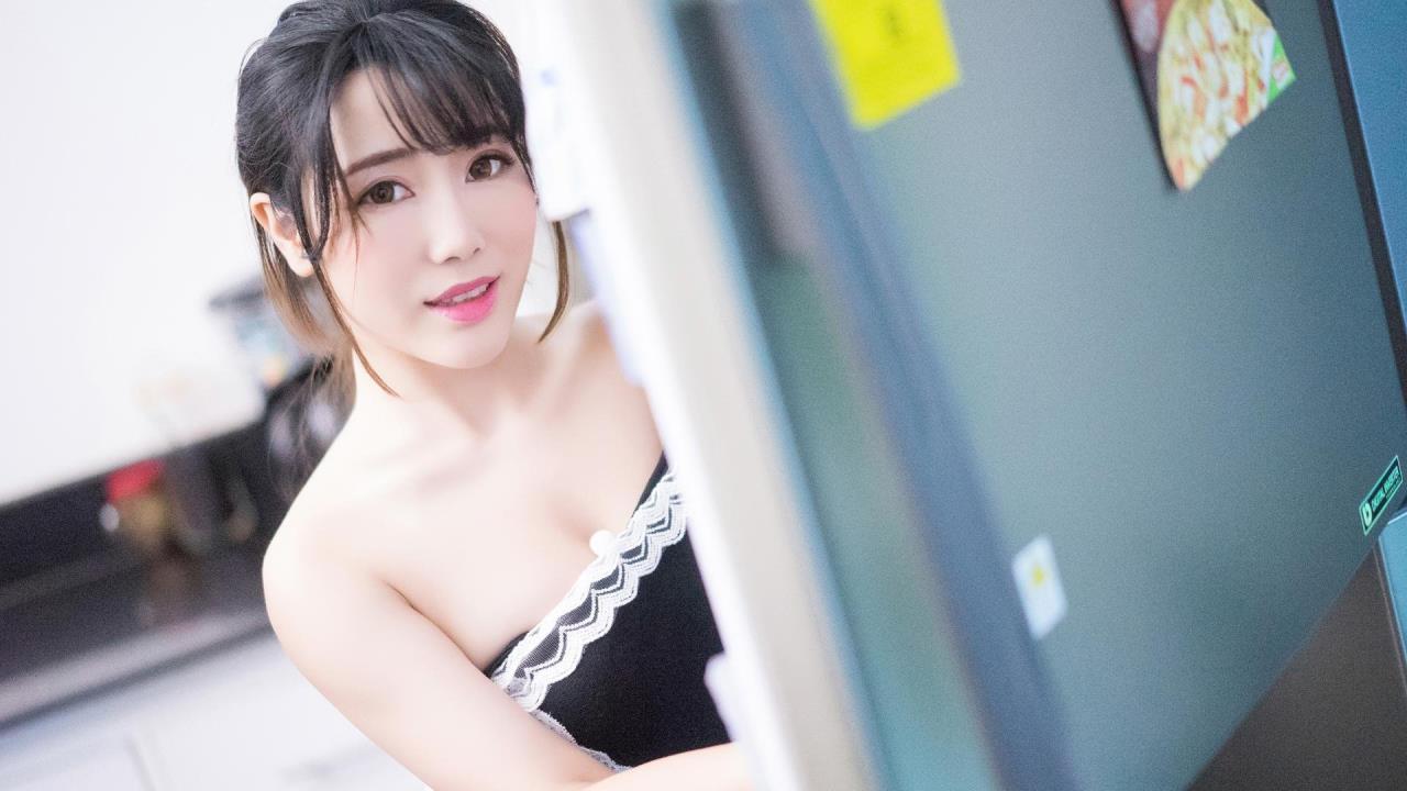 肥逼肥奶: 从网络流行语看当代年轻人的语言创新